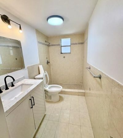 9351 Fontainebleau Blvd , Unit B105, Miami, FL 33172 Photo