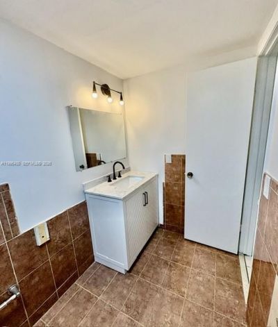 9351 Fontainebleau Blvd , Unit B105, Miami, FL 33172 Photo
