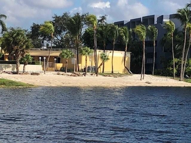 9351 Fontainebleau Blvd , Unit B105, Miami, FL 33172 Photo