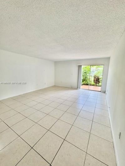 9351 Fontainebleau Blvd , Unit B105, Miami, FL 33172 Photo