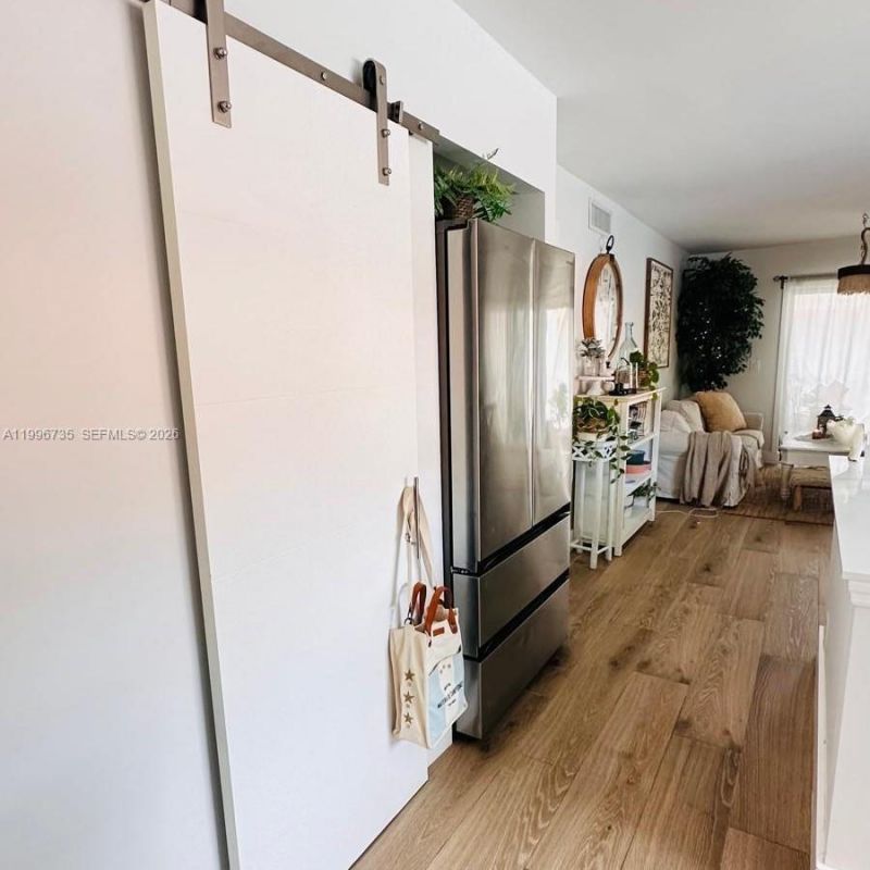 223 Lakeview Dr , Unit 204, Weston, FL 33326 Photo