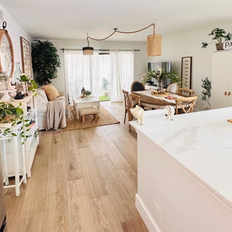 223 Lakeview Dr , Unit 204, Weston, FL 33326 Photo