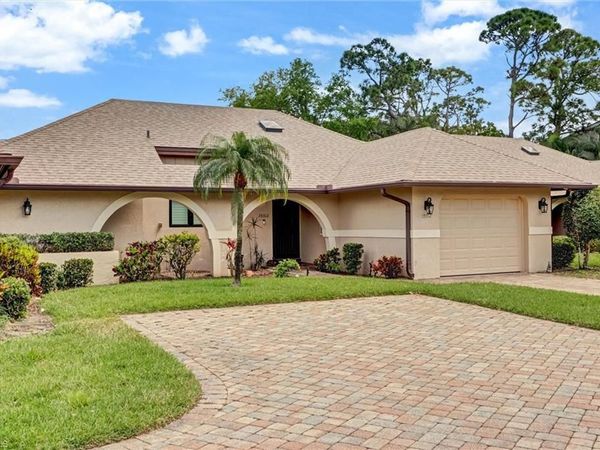 15512 Cedarwood LN , Unit 3-2, NAPLES, FL 34110