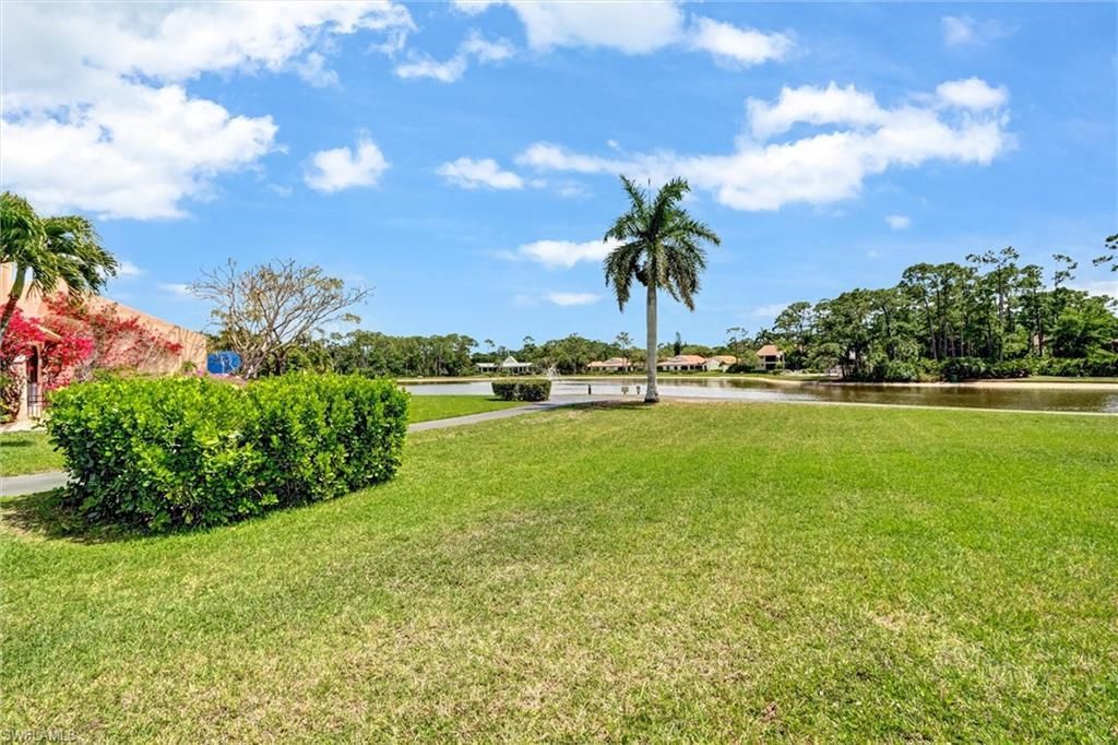 15512 Cedarwood Ln, Unit 3-2, Naples, FL 34110 Photo