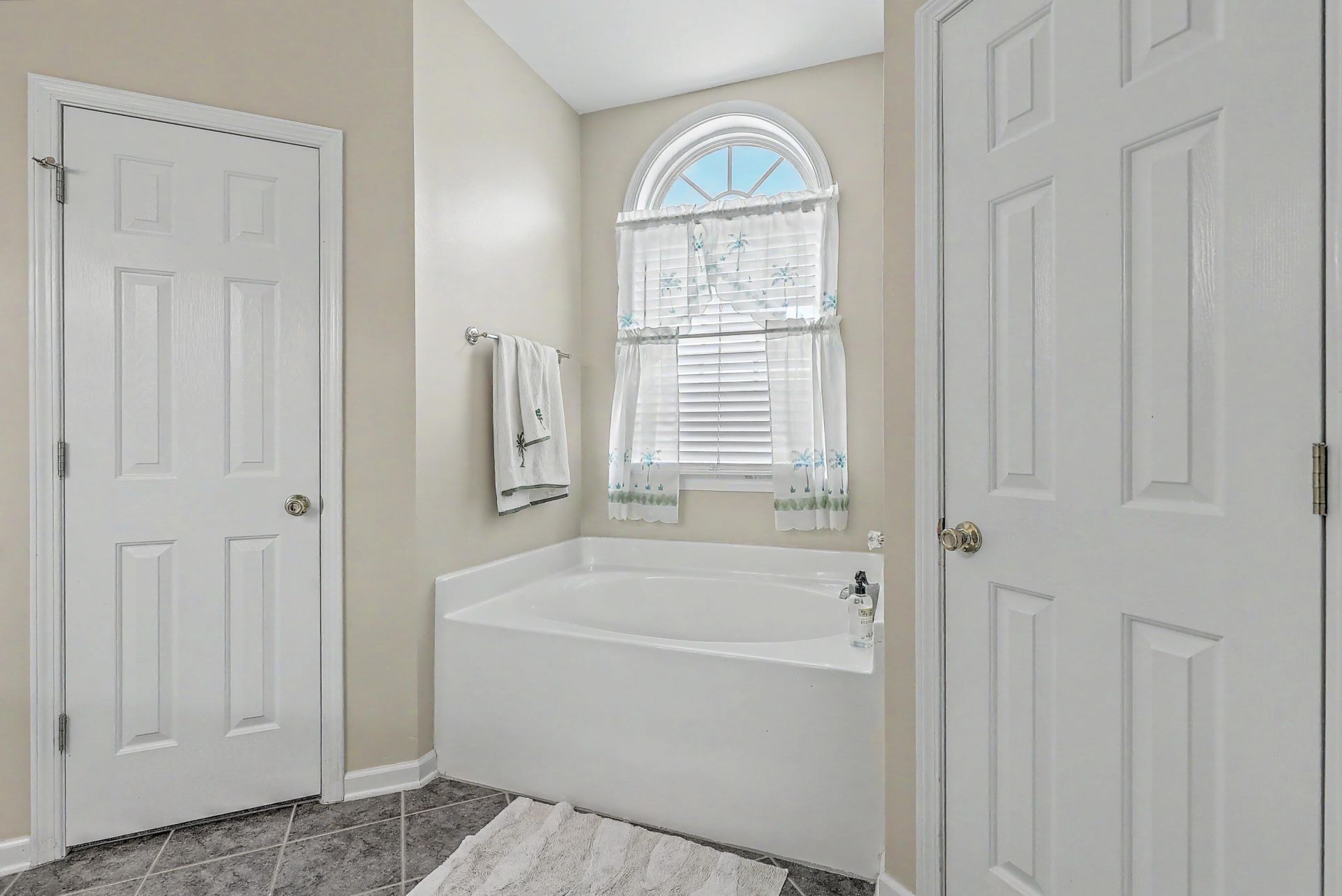 7800 High Maple Circle Photo 16