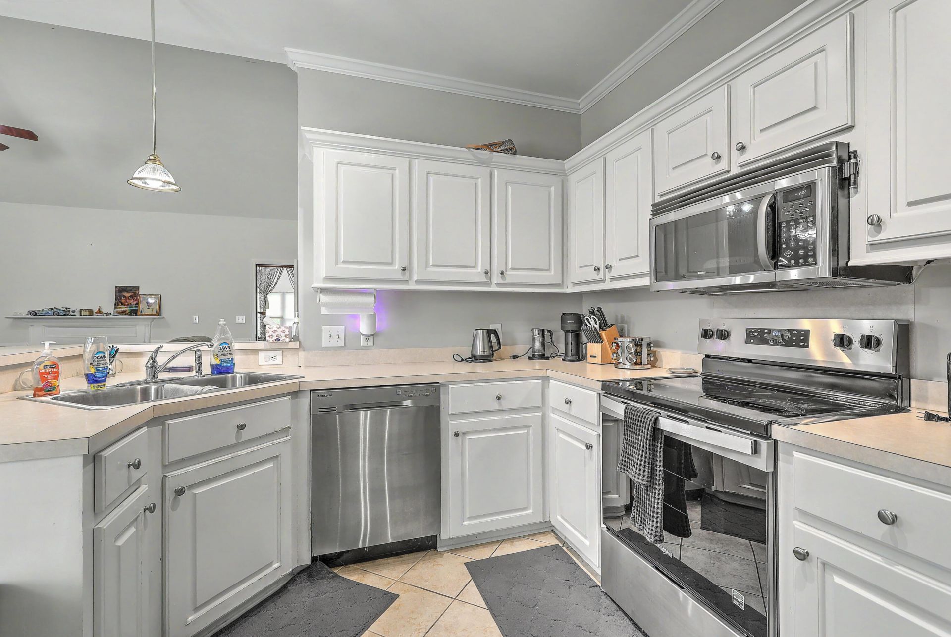 7800 High Maple Circle Photo 9