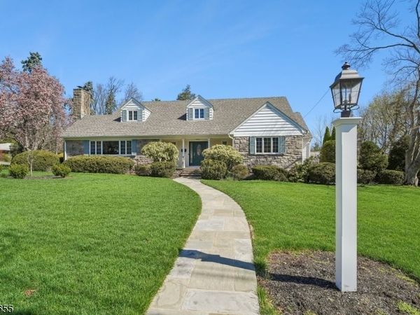 5 Witherspoon Rd, Clifton, NJ 07013