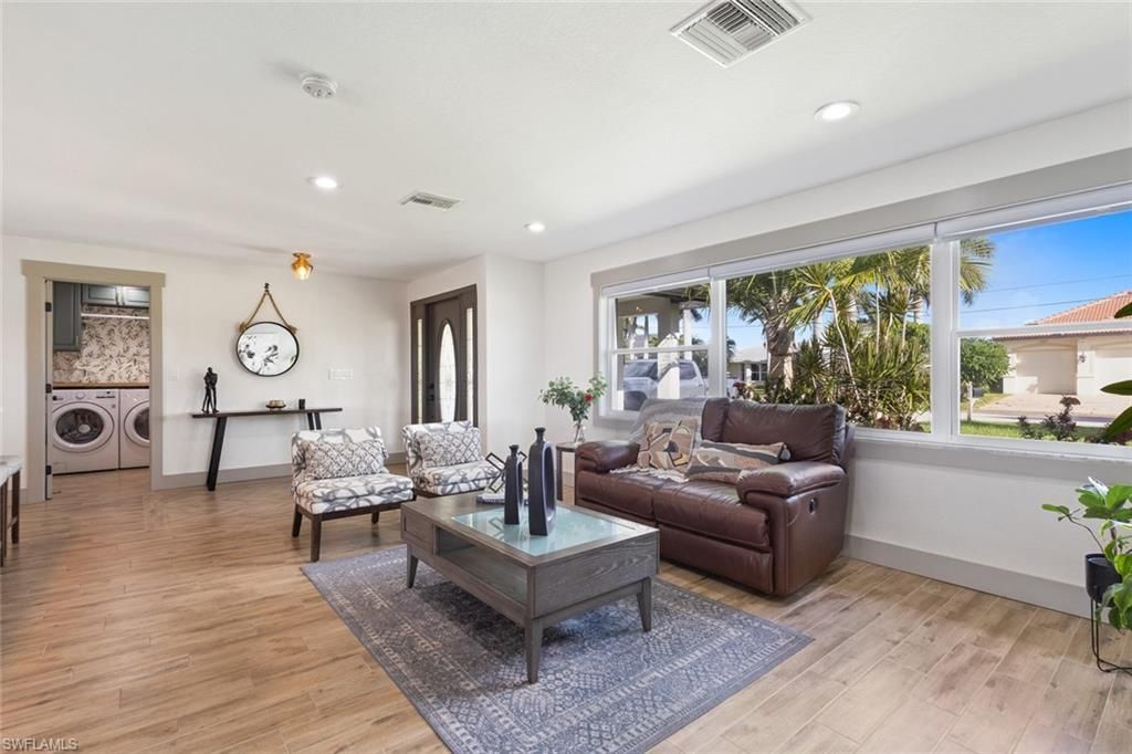 2232 SE 27th St, Cape Coral, FL 33904 Photo
