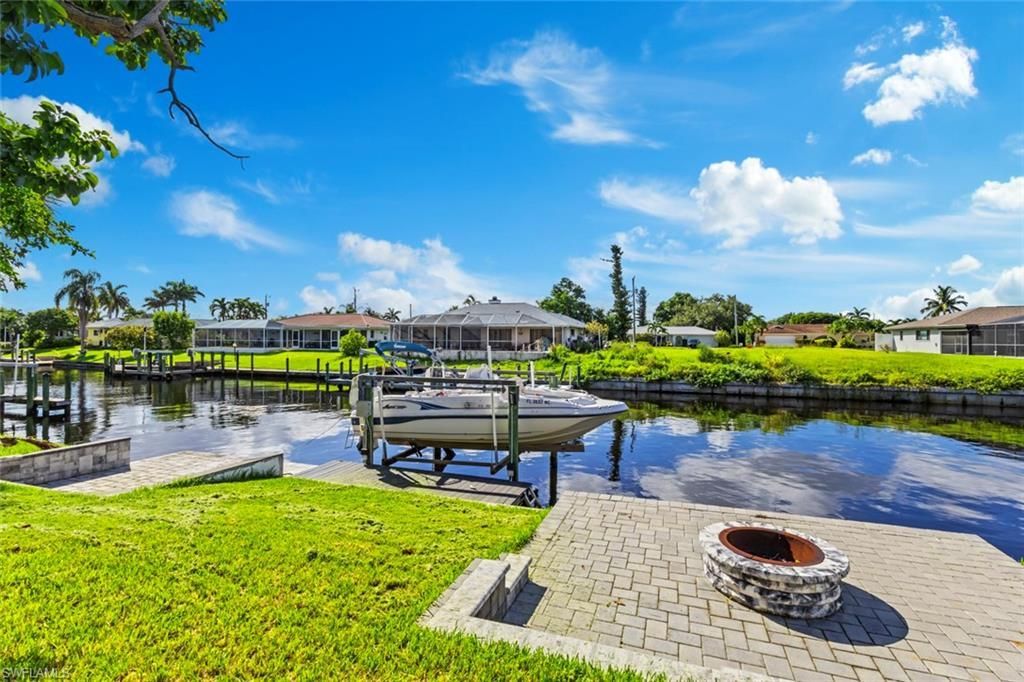 2232 SE 27th St, Cape Coral, FL 33904 Photo