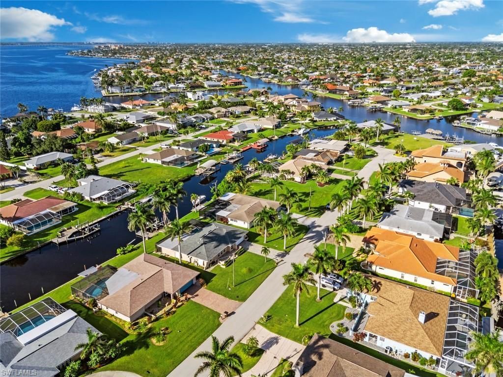 2232 SE 27th St, Cape Coral, FL 33904 Photo