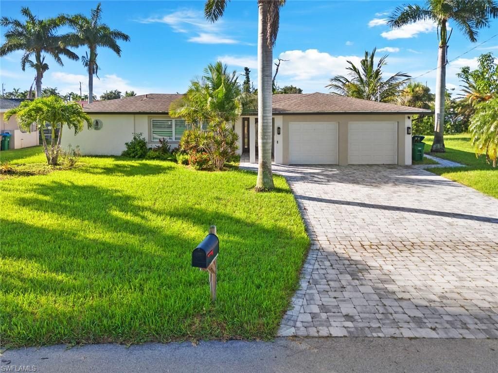 2232 SE 27th St, Cape Coral, FL 33904 Photo