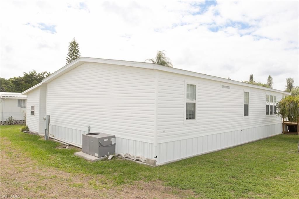 9 Dill St, Alva, FL 33920 Photo