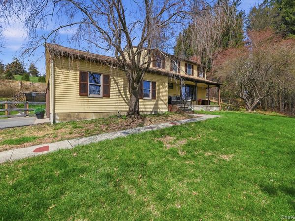 7 Kerr Road , Rhinebeck, NY 12572