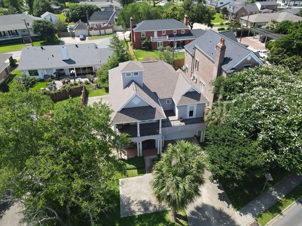 219 Shell Beach Dr, Lake Charles, LA 70601