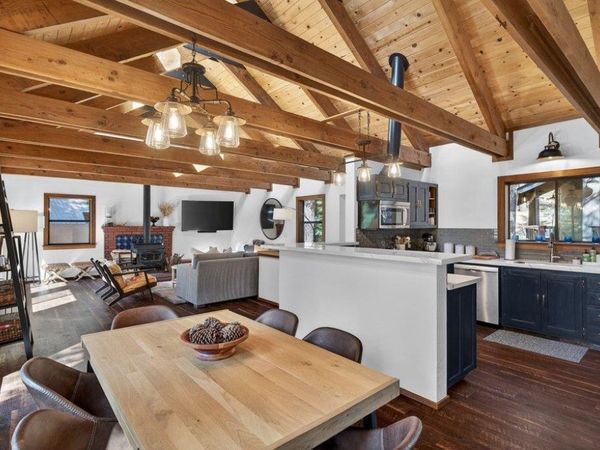 11805 Saint Bernard Drive, Truckee, CA 96161