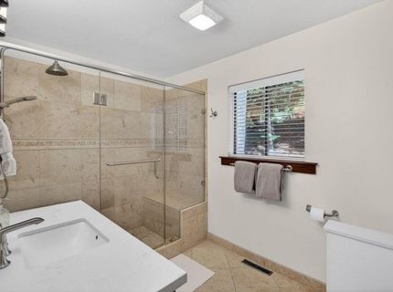 11805 Saint Bernard Drive, Truckee, CA 96161 Photo