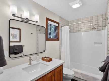 11805 Saint Bernard Drive, Truckee, CA 96161 Photo