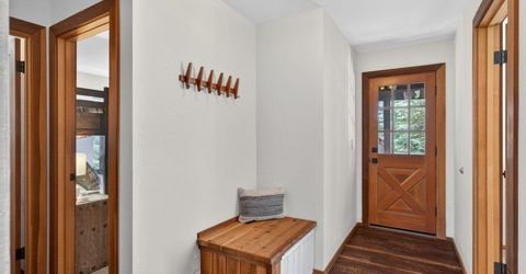 11805 Saint Bernard Drive, Truckee, CA 96161 Photo