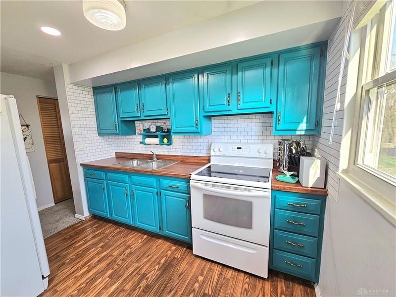 651 W Martindale Road, Englewood, OH 45322 Photo 8