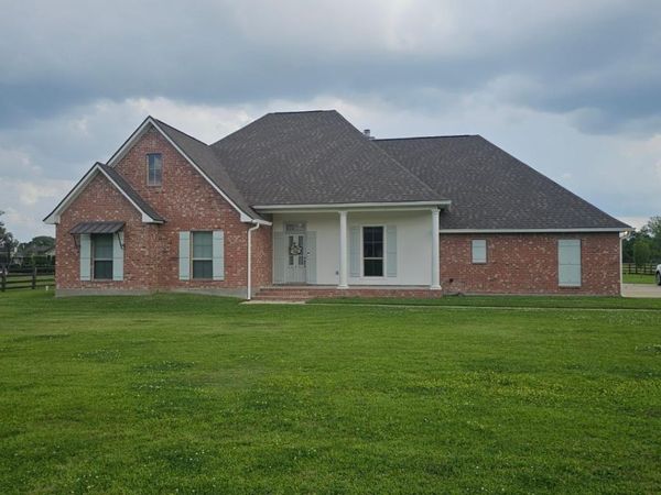 16384 Ronnie Rd, Prairieville, LA 70769