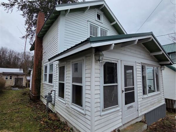 11795 Shady Avenue, Conneaut Lake, PA 16316