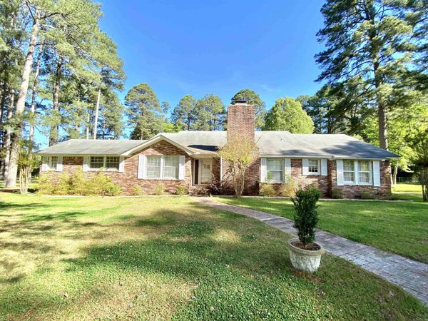 1612 W 4th Street, Fordyce, AR 71742