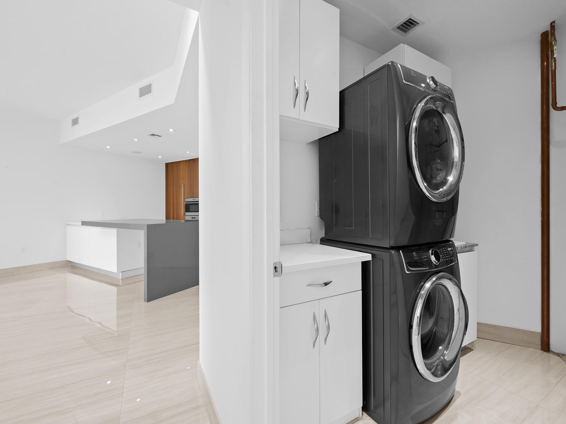 701 N Fort Lauderdale Beach Boulevard, Unit 1104, Fort Lauderdale, FL 33304 Photo