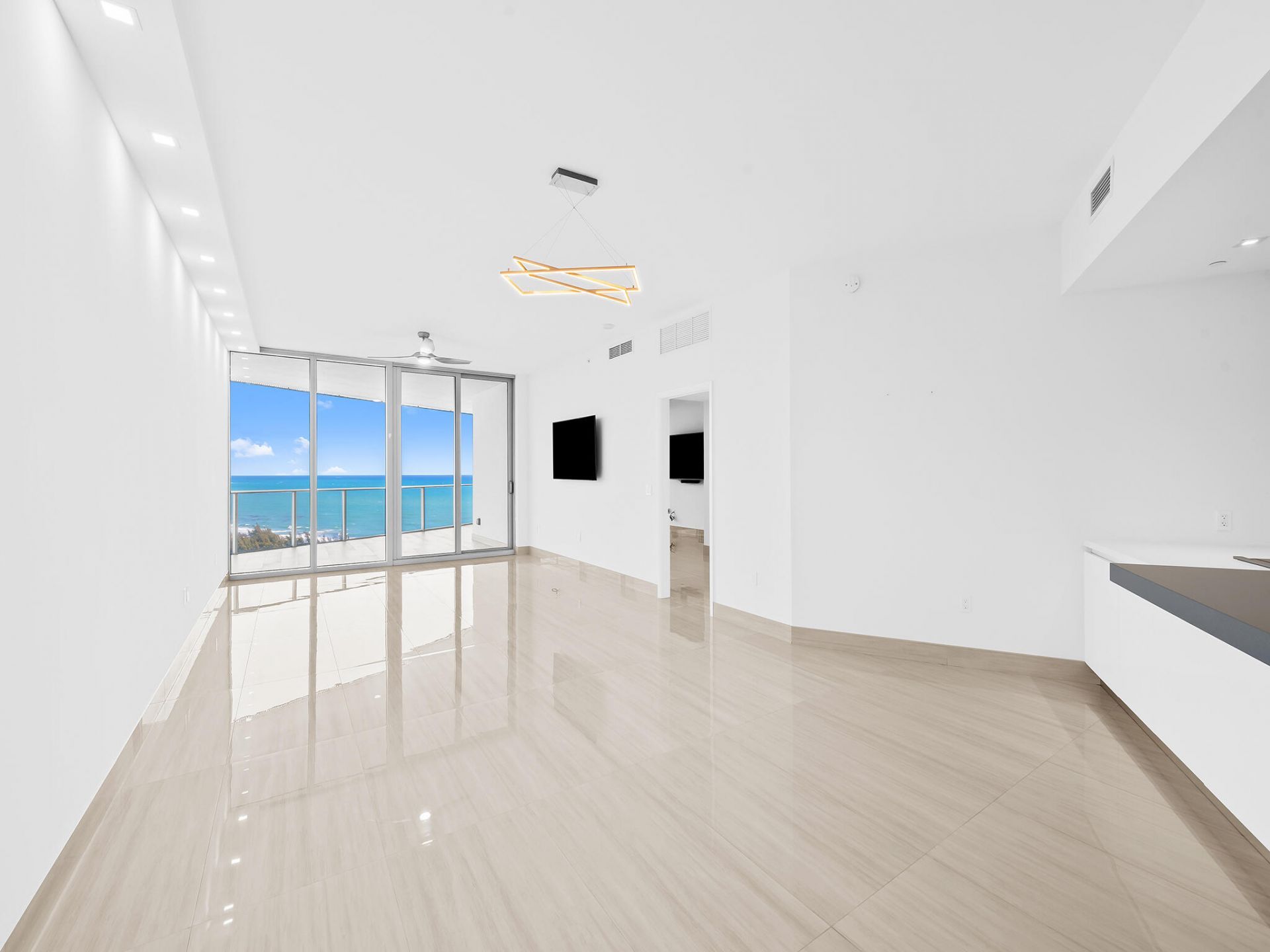 701 N Fort Lauderdale Beach Boulevard, Unit 1104, Fort Lauderdale, FL 33304 Photo