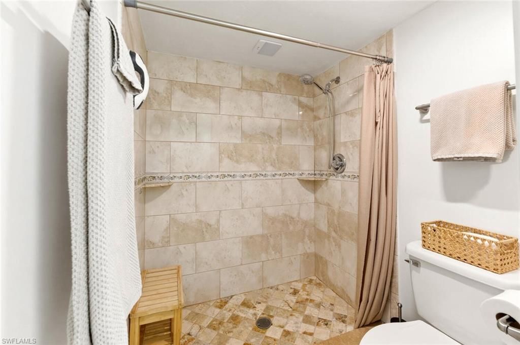 7260 Coventry Ct, Unit 405, Naples, FL 34104 Photo