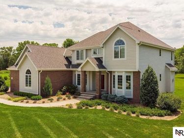 5401 New Castle Road , Lincoln, NE 68516