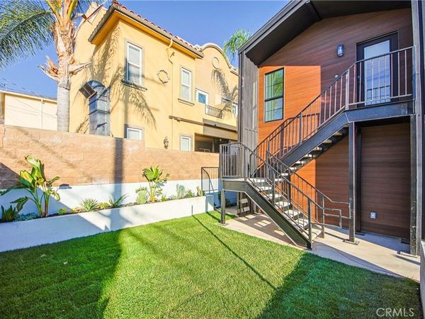 723 E Verdugo Avenue, Unit 201, Burbank, CA 91501