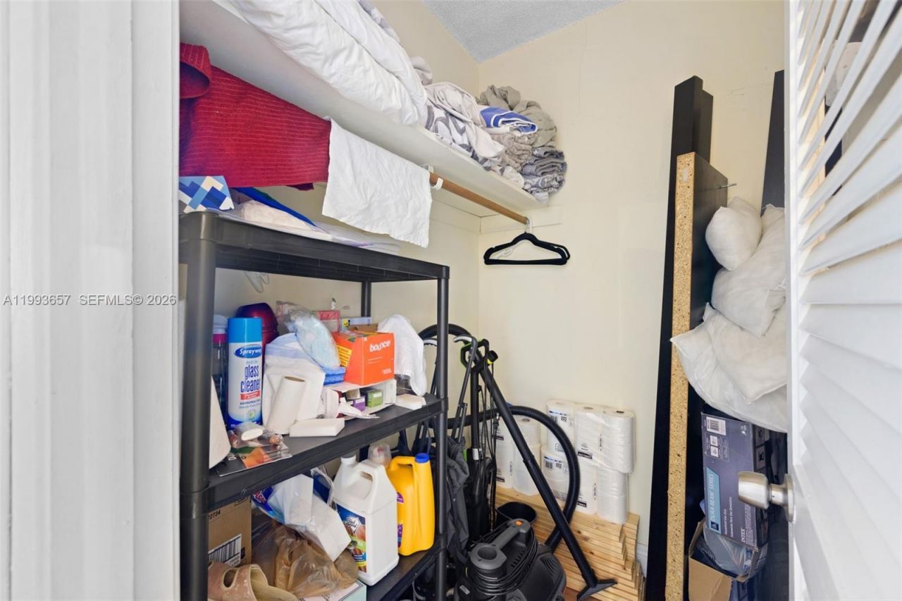 19370 Collins Ave , Unit 225, Sunny Isles Beach, FL 33160 Photo