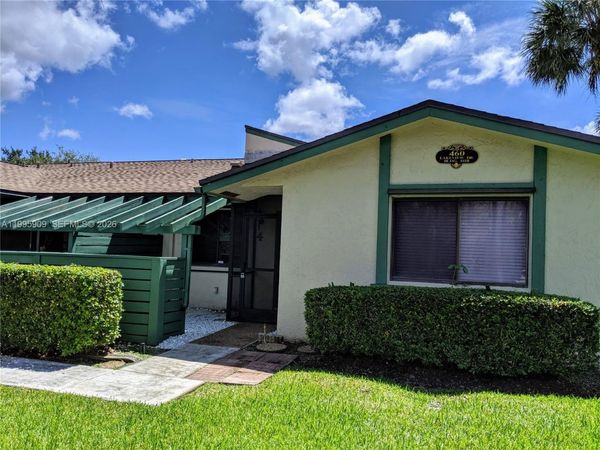 460 Lakeview Dr , Unit 4, Weston, FL 33326