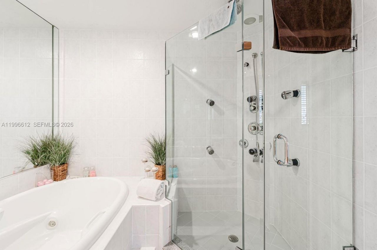 3090 NE 48th St , Unit 7, Fort Lauderdale, FL 33308 Photo