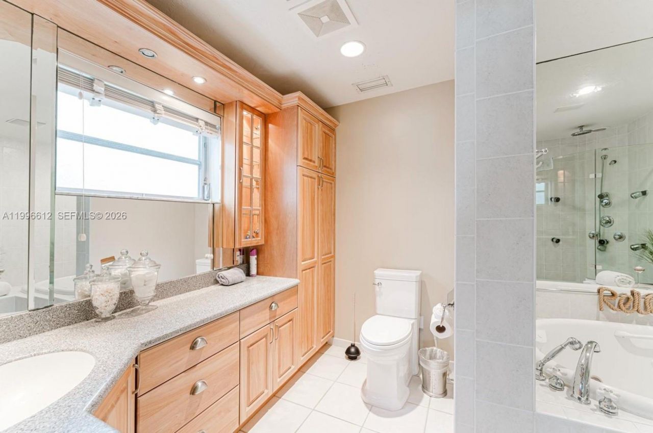 3090 NE 48th St , Unit 7, Fort Lauderdale, FL 33308 Photo