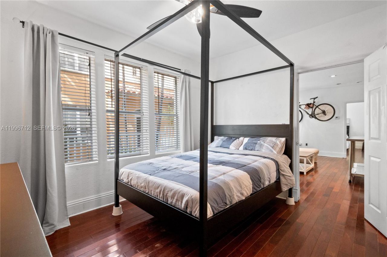 1027 Pennsylvania Ave, Unit 102, Miami Beach, FL 33139 Photo