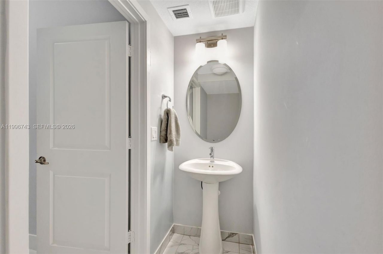 4921 Pointe Midtown Way , Palm Beach Gardens, FL 33418 Photo