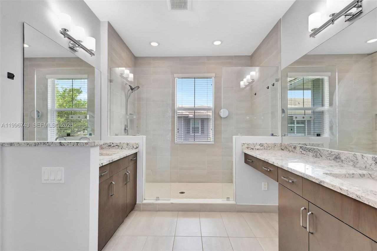 4921 Pointe Midtown Way , Palm Beach Gardens, FL 33418 Photo