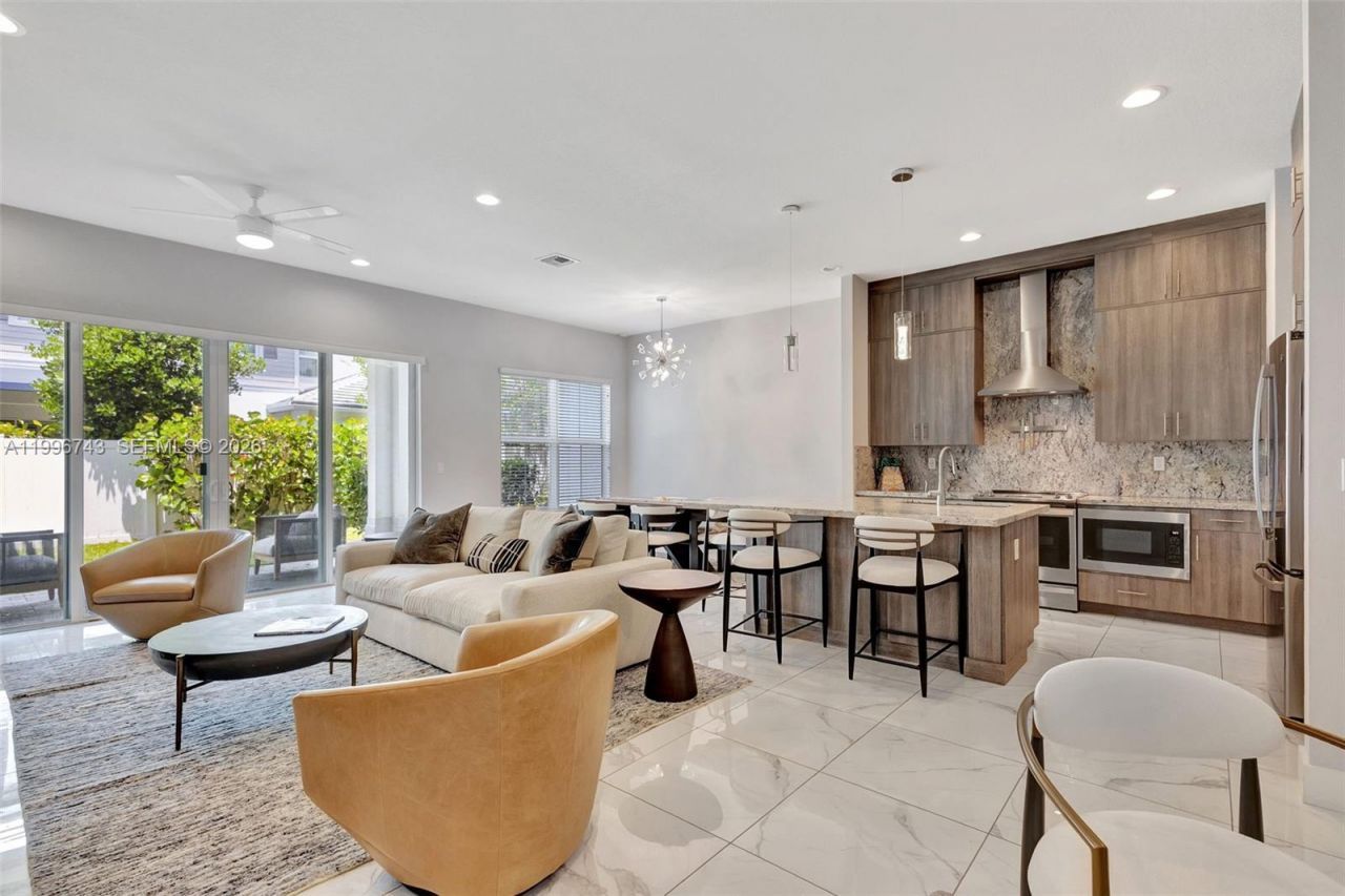 4921 Pointe Midtown Way , Palm Beach Gardens, FL 33418 Photo