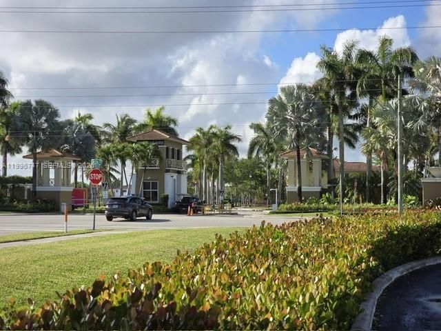 13016 SW 142nd Ter, Miami, FL 33186 Photo