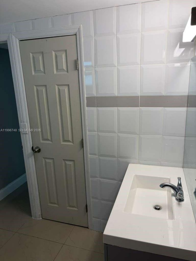 2698-2704 NW 65th Ave, Unit 2704, Margate, FL 33063 Photo