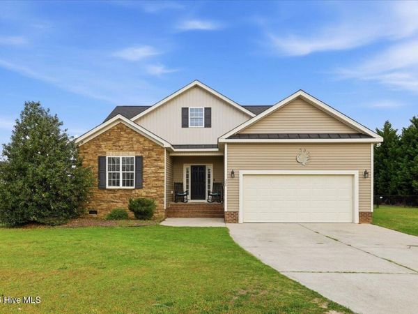 305 Wakefield Drive, Princeton, NC 27569