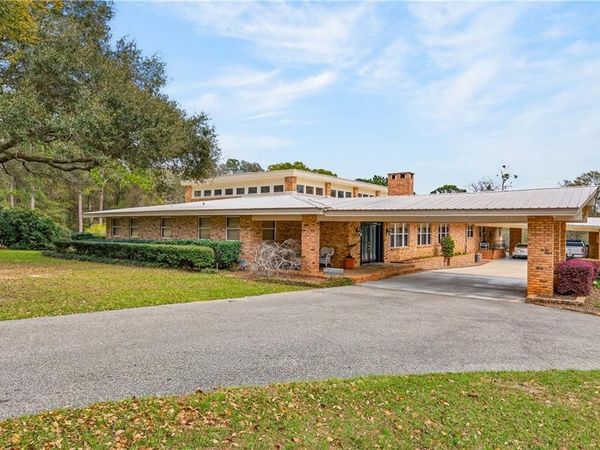 3175 Dawes Lake Road E, Mobile, AL 36619