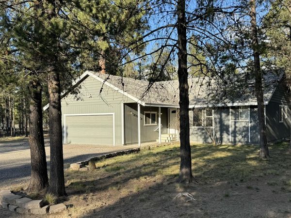 53156 Day Road, La Pine, OR 97739