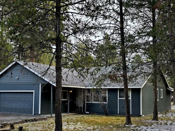 53156 Day Road, La Pine, OR 97739