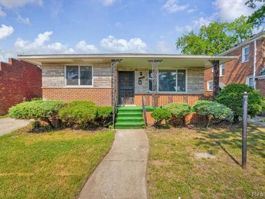 19155 Gallagher Street, Detroit, MI 48234