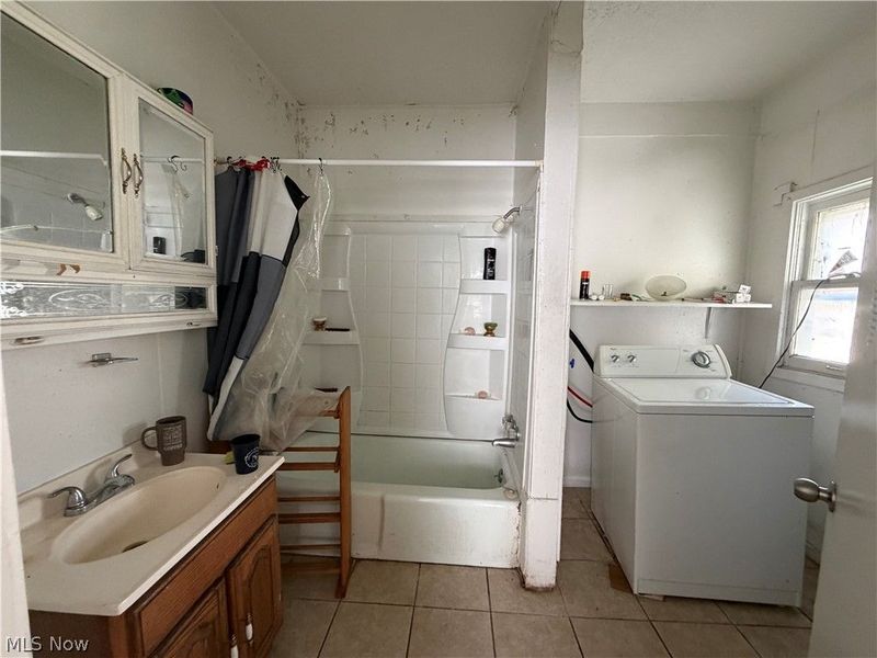 1369 E 41st Street, Cleveland, OH 44103 Photo 19