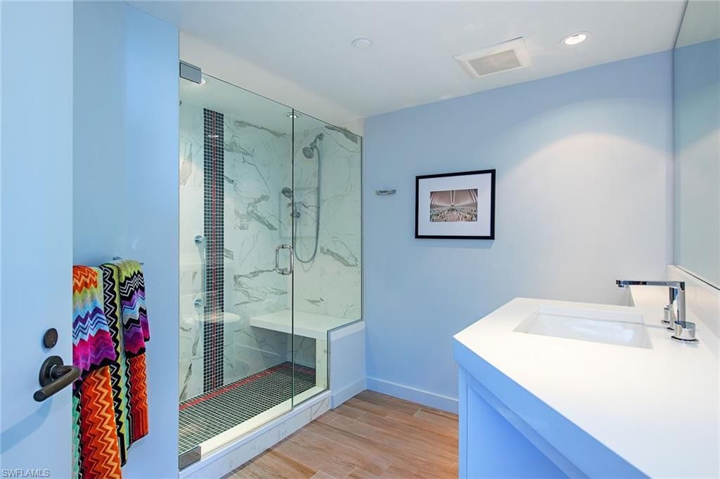 4751 Gulf Shore Blvd N, Unit 704, Naples, FL 34103 Photo