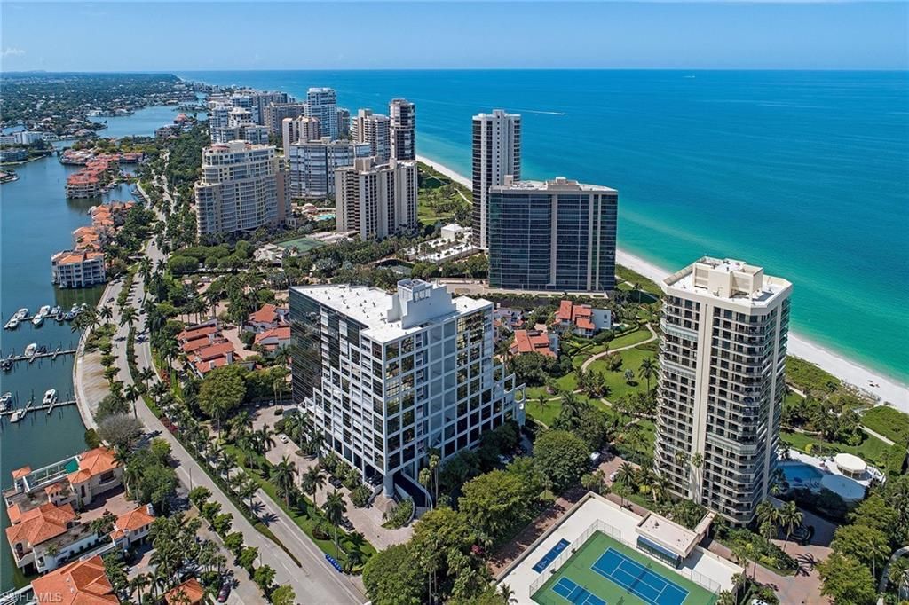 4751 Gulf Shore Blvd N, Unit 704, Naples, FL 34103 Photo