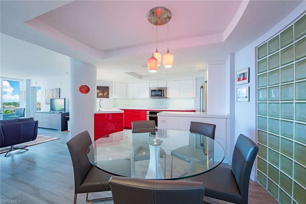 4751 Gulf Shore Blvd N, Unit 704, Naples, FL 34103 Photo